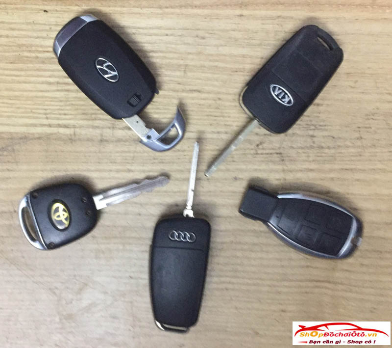 Chìa khóa ô tô cũ, Chìa khóa ô tô cũ đã qua sử dụng, bán chìa khóa ô tô cũ, bán chìa khóa ô tô cũ đã qua sử dụng, bán chìa khóa ô tô